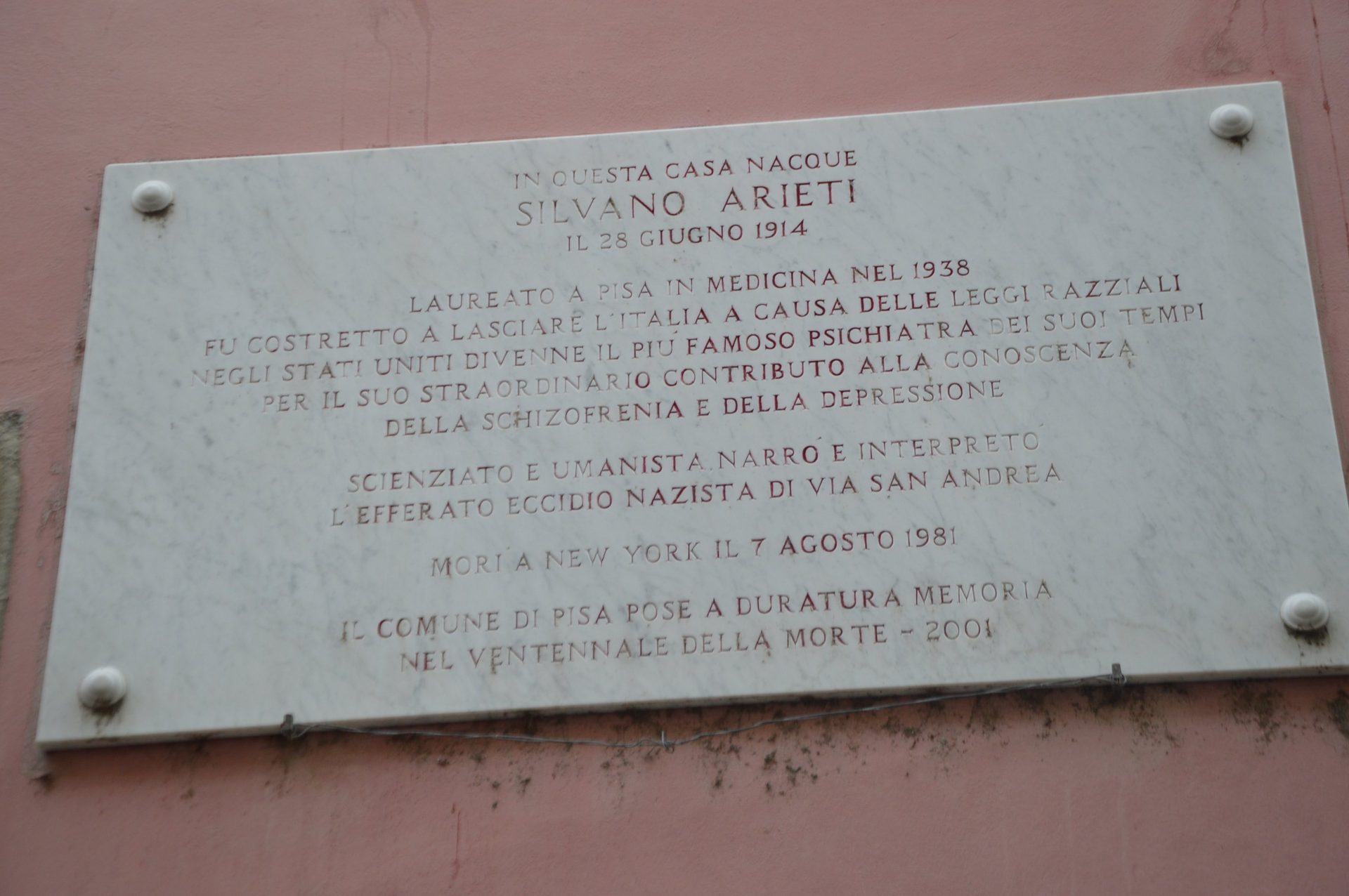 Silvano Arieti's birthplace and memorial tablet.jpg